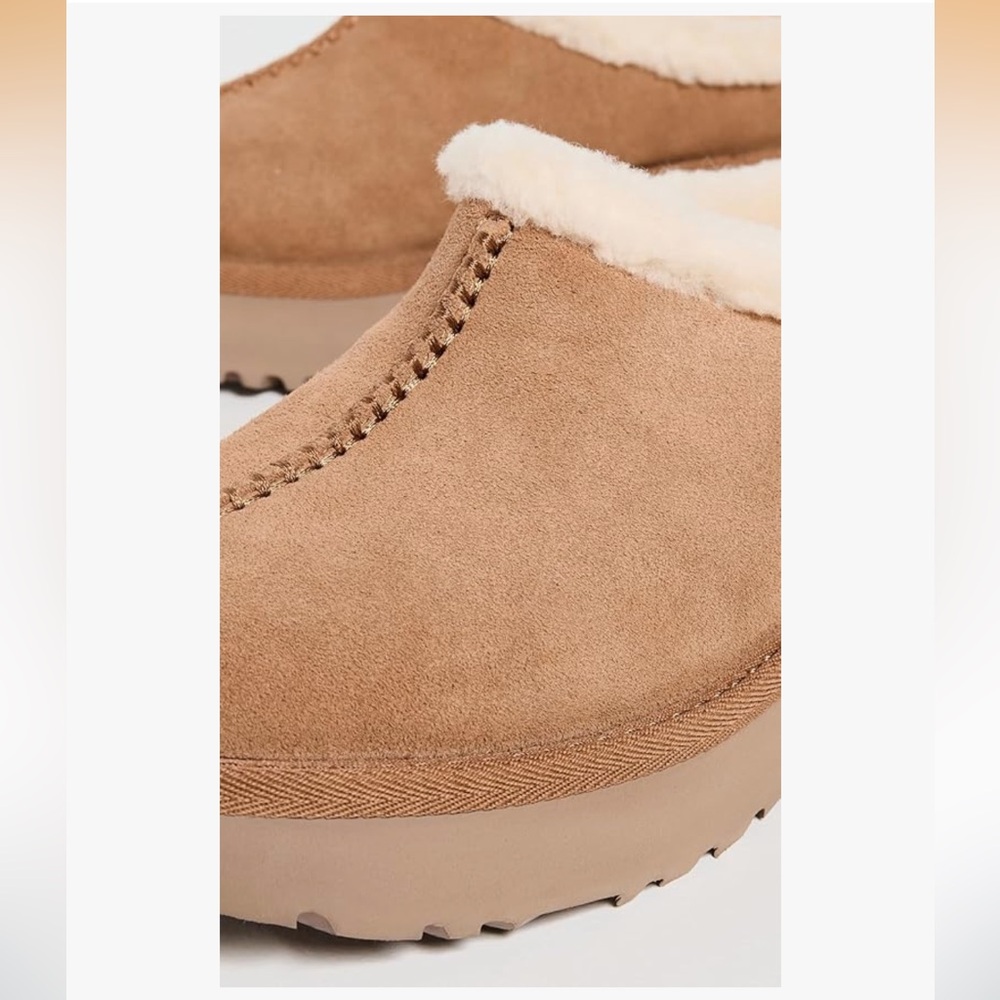 UGG® New Heights Cozy Clog- NO BOX - Picture 7 of 14